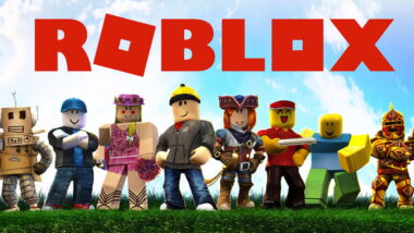 Characters from Roblox side by side